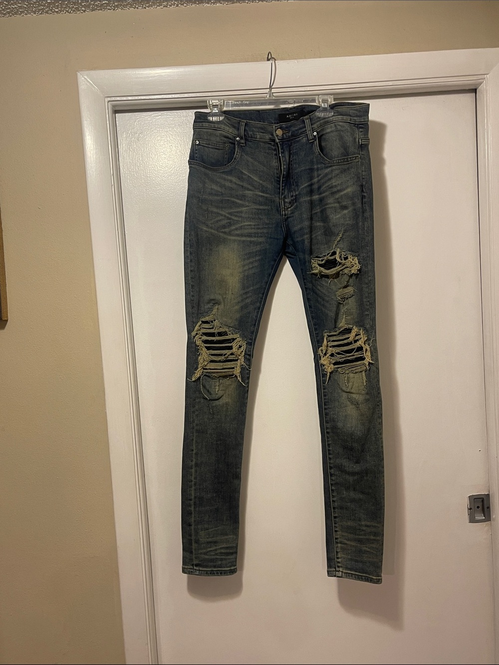 AMIRI Distressed Blue Denim skinny jeans size 34